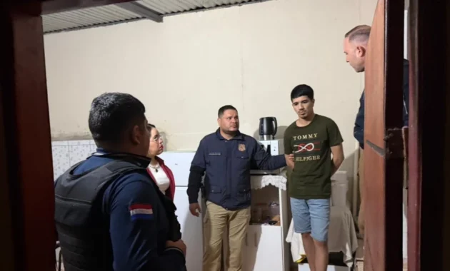 El detenido fue identificado como Marcos Gabriel Marín López, de 20 años.Foto: Édgar Medina.