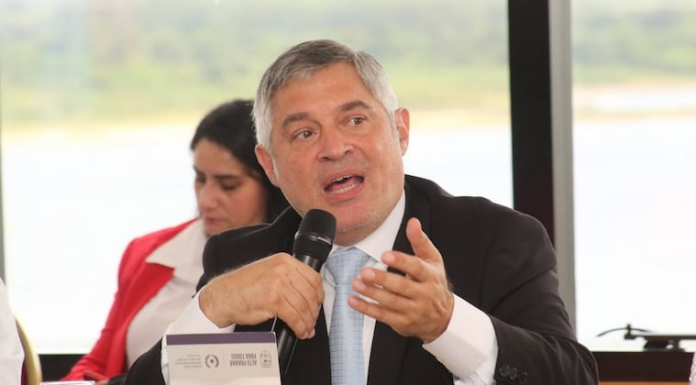 MEC confirma 250 títulos falsos y envía casos a la Justicia MEC confirma 250 títulos falsos y envía casos a la Justicia
