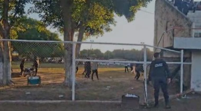 El incidente se registró al término del encuentro deportivo. Foto: Gentileza. El incidente se registró al término del encuentro deportivo. Foto: Gentileza.