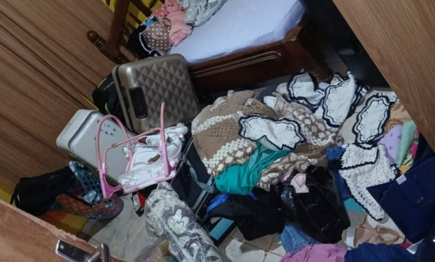 Los ladrones revolvieron todo lo que encontraron a su paso.