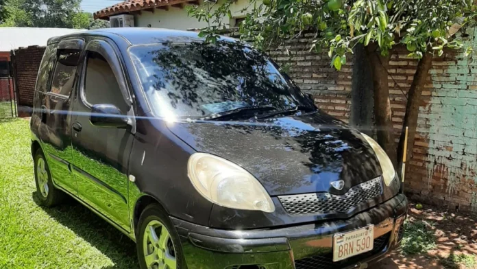 Angustiado. La víctima fue despojada de su automóvil cuando asistió al desfile del colegio de sus hijos.Foto: Gentileza.