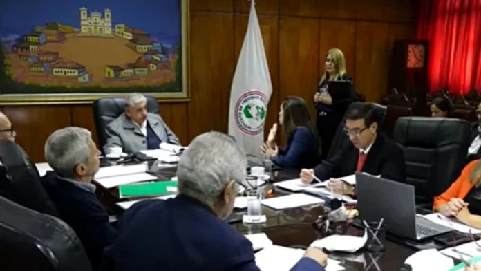 Sesión. El Consejo abordó principalmente temas sobre abastecimiento, propiedades e informes anteriores.CAPTURA DE PANTALLA