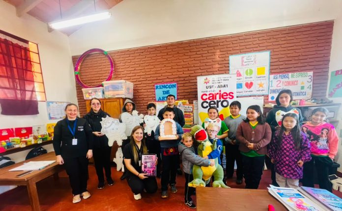MÁS DE 50 ESCOLARES RECIBIERON CHARLAS DE PREVENCIÓN DE CARIES EN ABAÍ