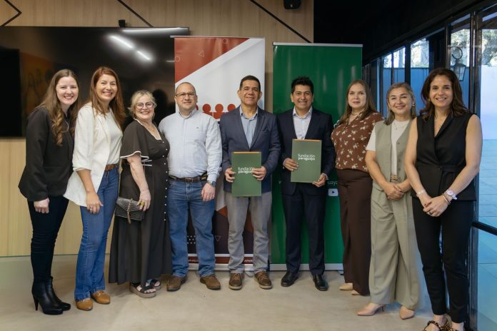 Fundación Paraguaya y APARH firmaron un convenio para promover el bienestar de los colaboradores y fortalecer la gestión del talento humano en las empresas. Fundación Paraguaya y APARH firmaron un convenio para promover el bienestar de los colaboradores y fortalecer la gestión del talento humano en las empresas.