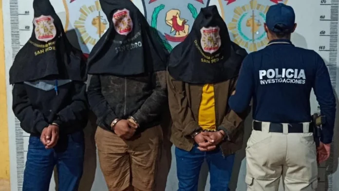 Los detenidos son Wilfrido Venancio Cabañas Ferreira, Carlos Alexis Ríos Florentín y Pablo Ramón Rodríguez Ruiz.Foto: Gentileza. Los detenidos son Wilfrido Venancio Cabañas Ferreira, Carlos Alexis Ríos Florentín y Pablo Ramón Rodríguez Ruiz.Foto: Gentileza.