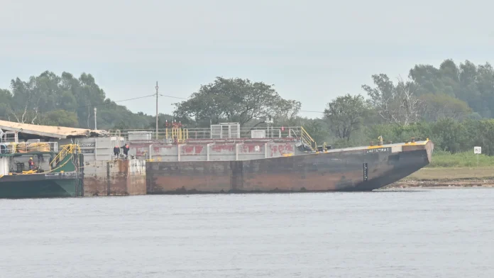 En el sitio se llevó a cabo la inspección ocular, la fijación fotográfica y el levantamiento de indicios.Foto: Dardo Ramirez.