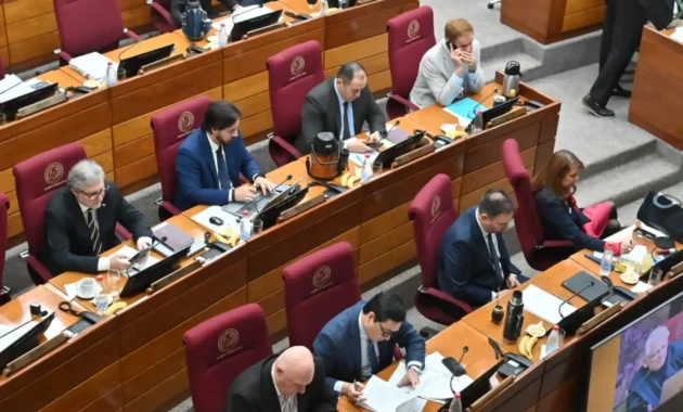 Senadores expresan repudio a las declaraciones de Lula da Silva. Foto: Rodrigo Villamayor.