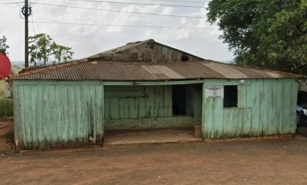Hay varios puestos policiales en Paraguay con estructuras de madera.Foto: Gentileza.
