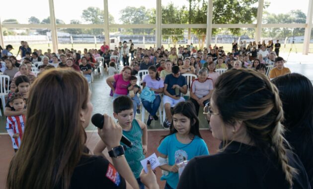 El foro gratuito “Sentí que se puede en tu barrio”, impulsado por Fundación Paraguaya, reúne a mujeres emprendedoras en un espacio de capacitación, intercambio y aprendizaje, con herramientas prácticas para fortalecer sus emprendimientos y avanzar hacia una mayor autonomía económica.
