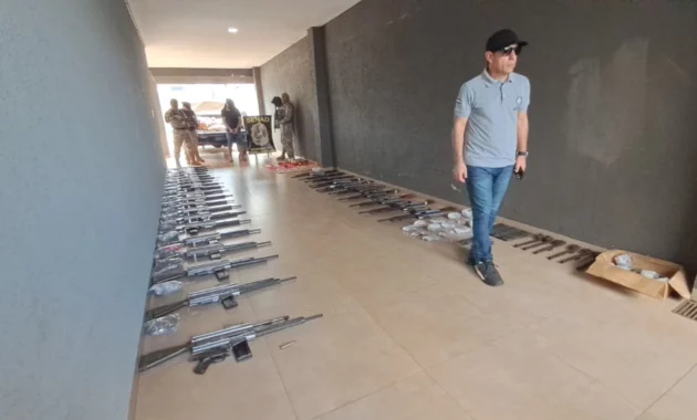 Hallan un arsenal en Pedro Juan Caballero.Foto: Marciano Candia