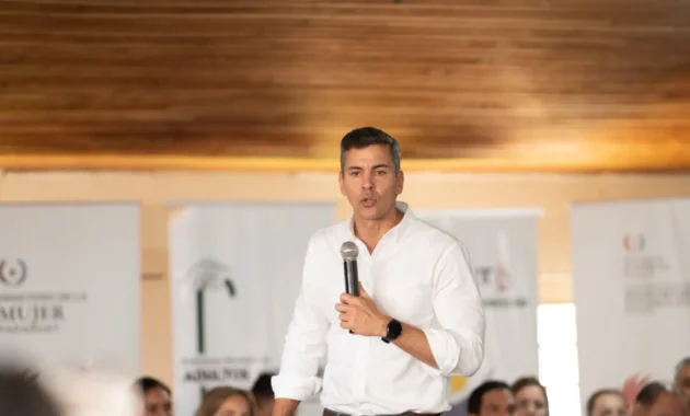 Peña, de cierta forma, no se arrepiente de haber nombrado a Brítez como titular del IPS.Foto: Presidencia.