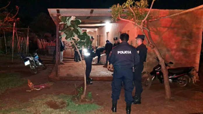 Asesinan a un hombre en su vivienda en Pedro Juan Caballero.Foto: Marciano Candia Asesinan a un hombre en su vivienda en Pedro Juan Caballero.Foto: Marciano Candia
