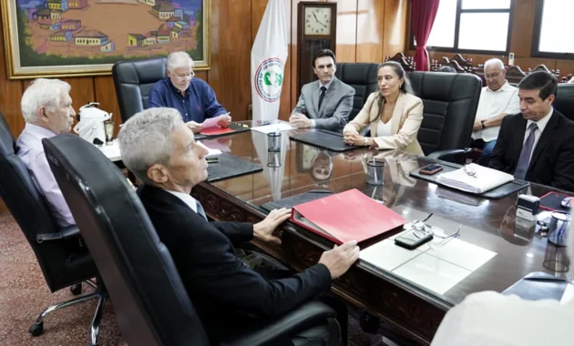 Llamativos contratos. El actuar dudoso de varios Consejos de Administración pone en tela de juicio su labor.Foto: Archivo UH