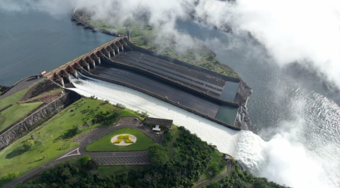Durante los primeros ocho meses de 2026, la hidroeléctrica inyectó USD 310 millones. Foto: Archivo.