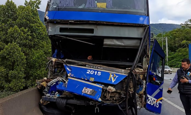 El ómnibus que sufrió el percance tenía como destino final Camboriú. Foto: Gentileza.