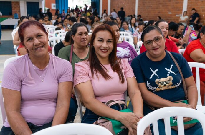 La Fundación Paraguaya anunció una nueva edición del Foro “Sentí que se puede en tu barrio”, que recorrerá cinco ciudades del país durante septiembre. La iniciativa brindará capacitaciones gratuitas, espacios de integración y herramientas para fortalecer los emprendimientos liderados por mujeres. En San Juan, la actividad se realizará el 7 de septiembre desde las 14:30. La Fundación Paraguaya anunció una nueva edición del Foro “Sentí que se puede en tu barrio”, que recorrerá cinco ciudades del país durante septiembre. La iniciativa brindará capacitaciones gratuitas, espacios de integración y herramientas para fortalecer los emprendimientos liderados por mujeres. En San Juan, la actividad se realizará el 7 de septiembre desde las 14:30.