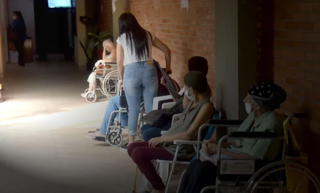 Los pacientes con cáncer son afectados en el tratamiento debido a los faltantes de medicamentos y ahora temen quedarse sin médicos.Dardo Ramírez