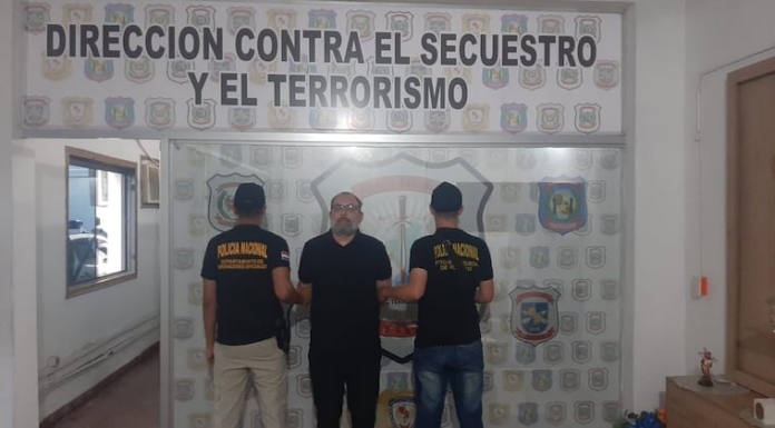 El hombre fue detenido esta mañana.